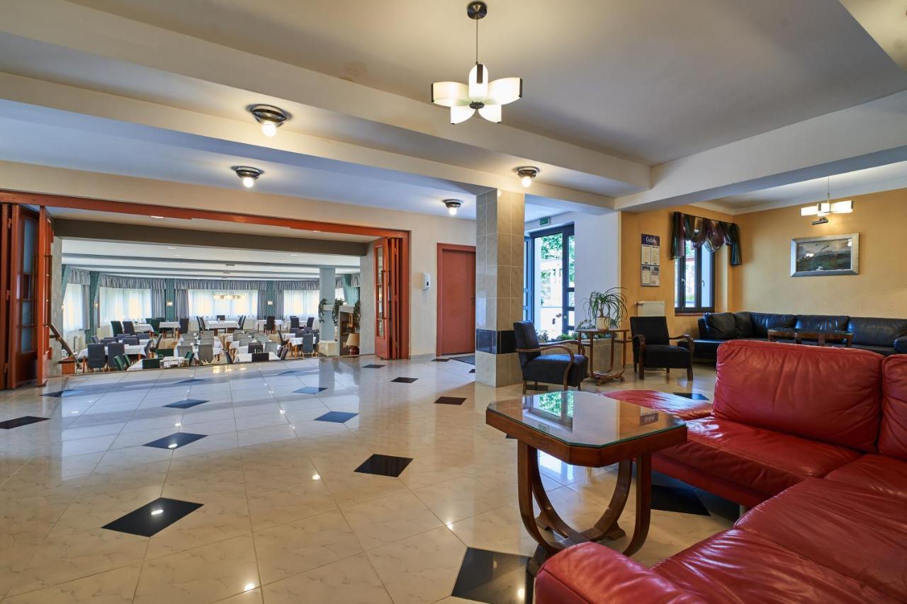 Hotel Korona Harkány Extérieur photo