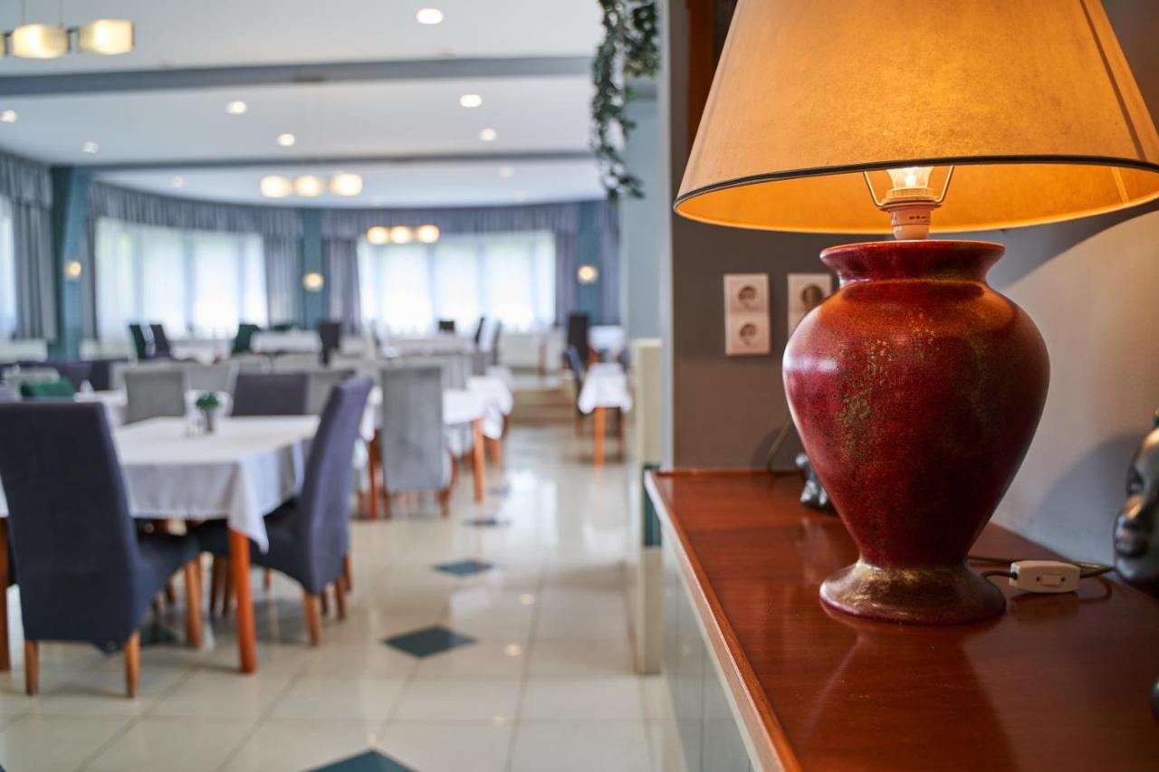Hotel Korona Harkány Extérieur photo